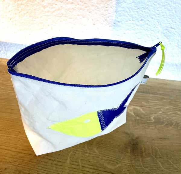Segeltuchtasche mit blau/neongelben Fisch